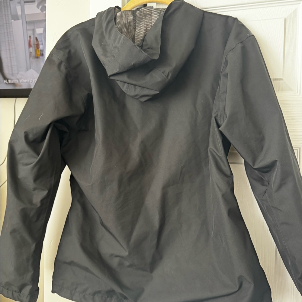 Helly Hansen Black Hooded Jacket - image 2